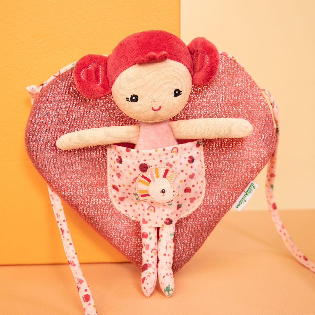 Muñeca Aline con Bolsa Corazón