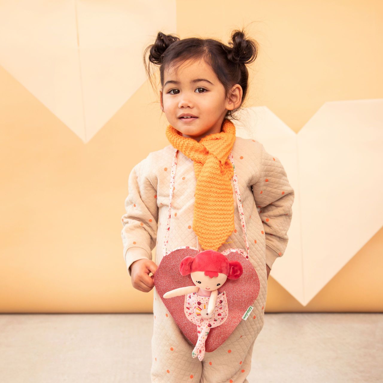 Muñeca Aline con Bolsa Corazón