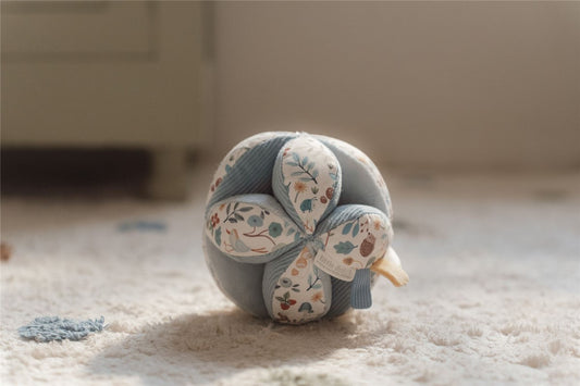 Pelota Montessori Forest Friens