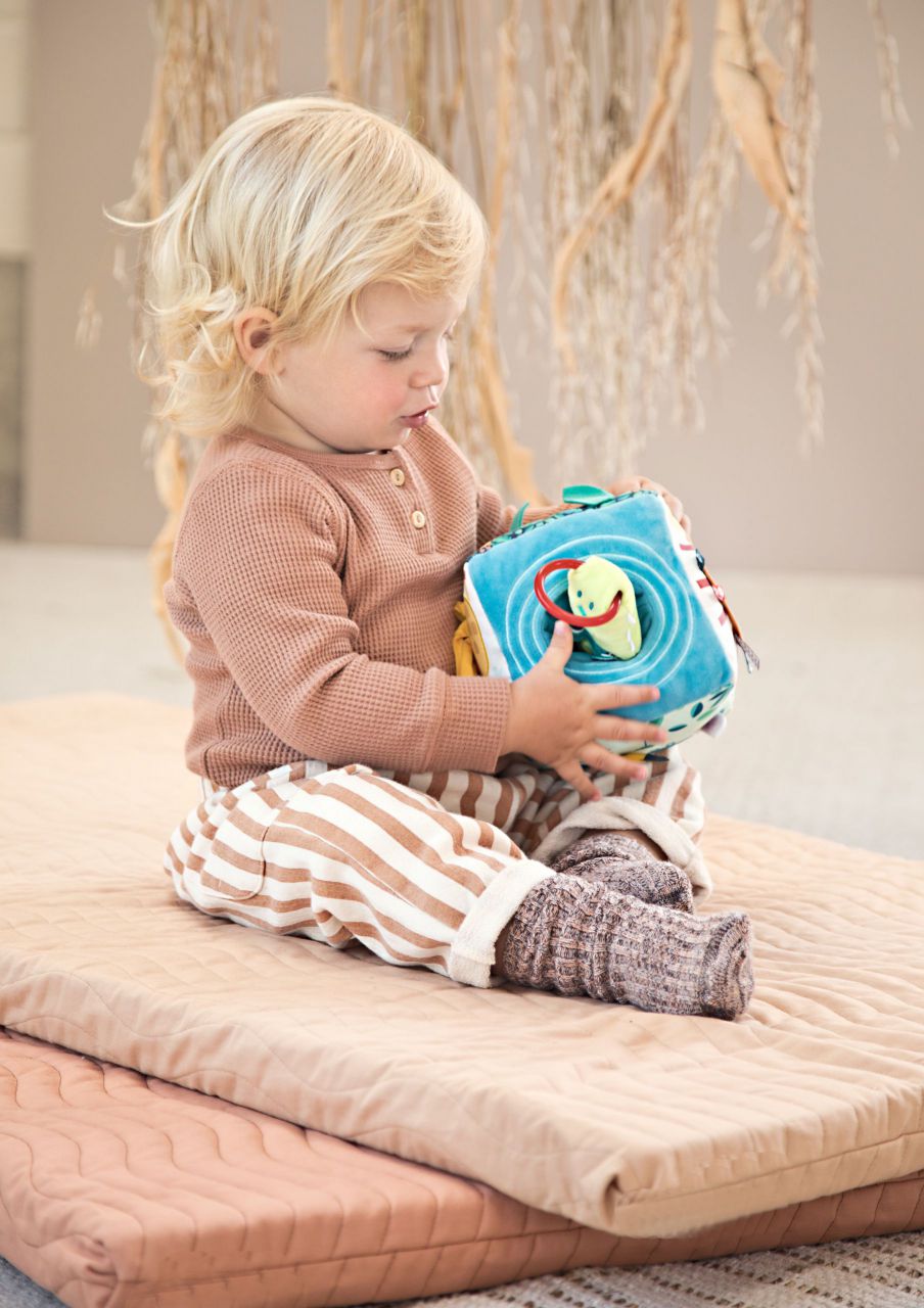 CUBO DE ACTIVIDADES CON SONIDOS DE LA JUNGLA