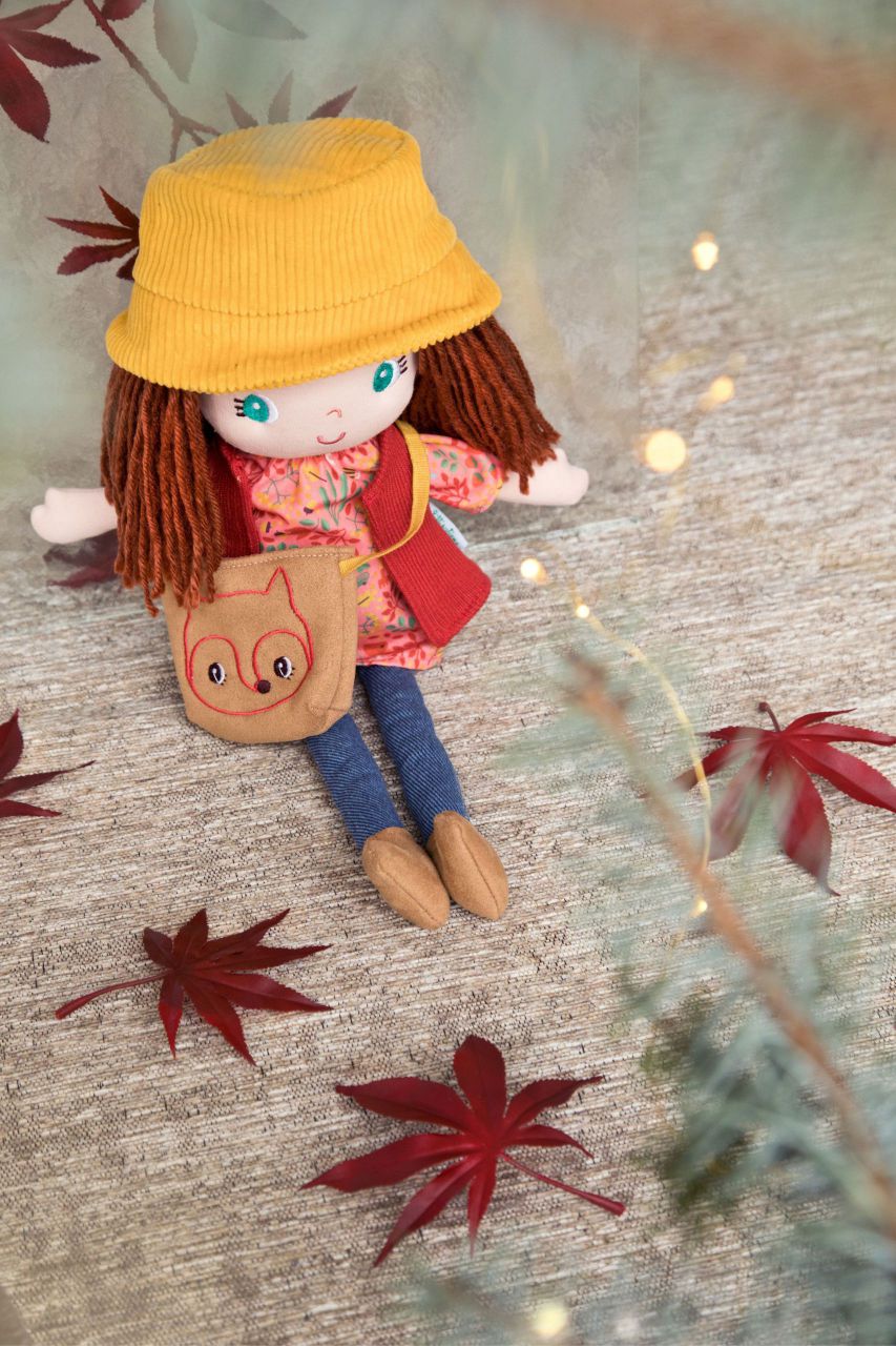 LEA MUNECA DE LA NATURALEZA