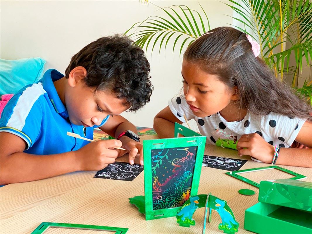 Set Crea un Farol Dinos